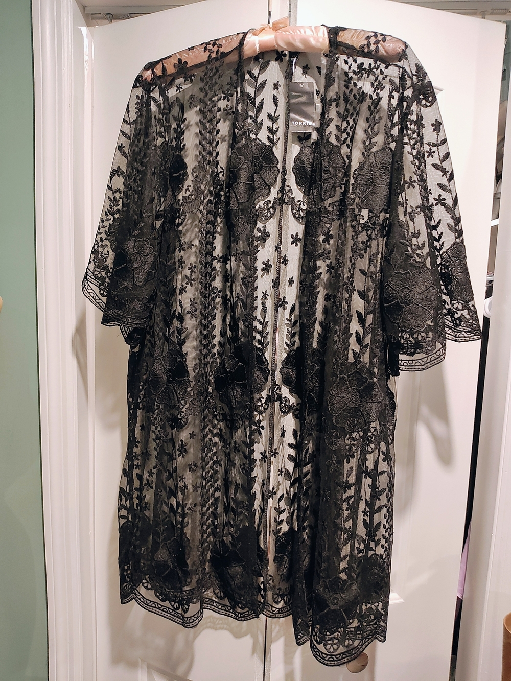 Torrid Black Floral Mesh Crochet Lace Kimono